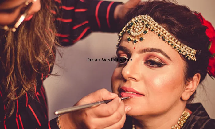 GIGGLES BEAUTY SALON